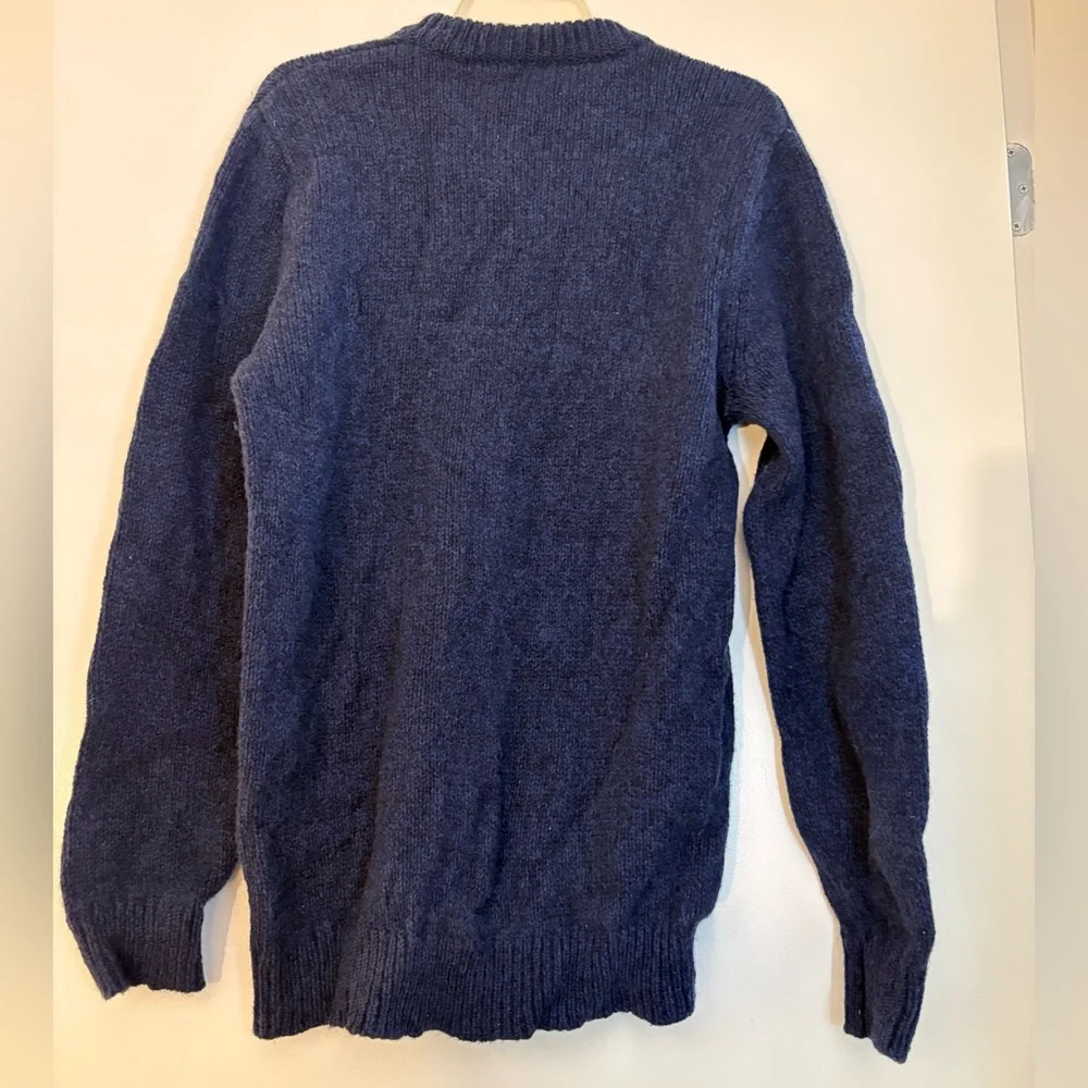 L.L. Bean Men's Deep Blue Crewneck Sweater - Picture 4 of 4